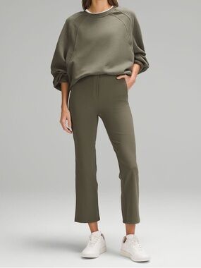 $148 NEW Lululemon Smooth Fit Pull-On High-Rise Crop Pants Size 2 XS Army Green